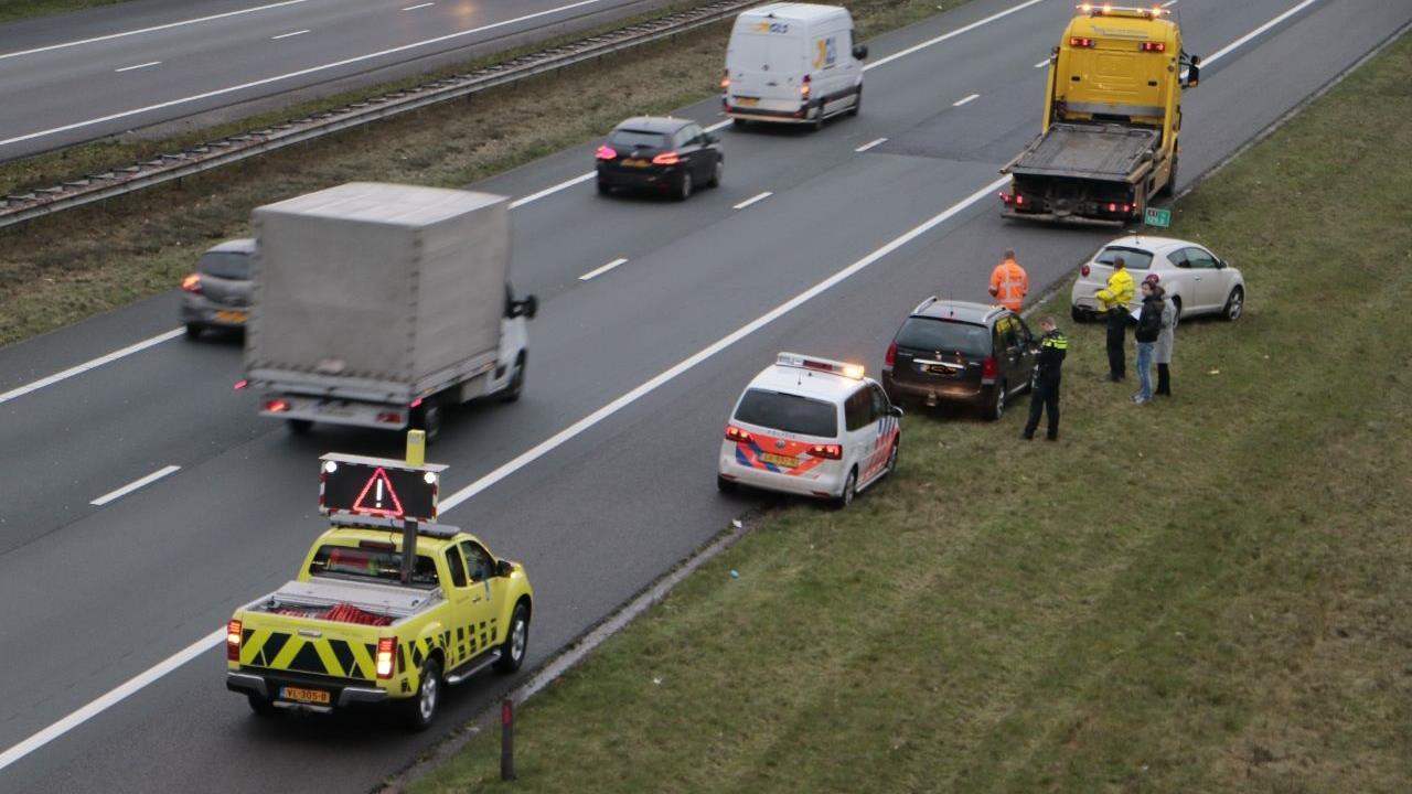 Ongeval op A1 bij Rijssen blijft beperkt tot schade.
